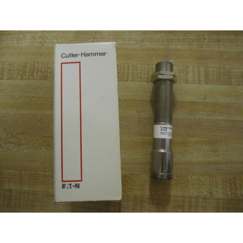 Cutler Hammer E57MAL18A2B1 Proximity Switch Series C1