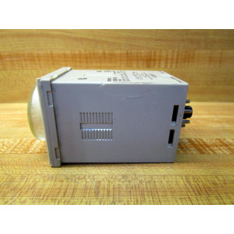 Omron H3BH-8 Timer H3BH8 0.5-10Min 100110120Vac - Used