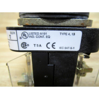 Allen Bradley 800T-QT10 Push Button Green 800T-QT10G (Pack of 2) - New No Box