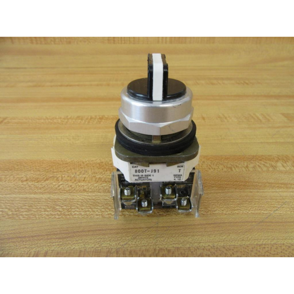 Allen Bradley 800T-J91B Selector Switch 800TJ91B W(2) 800T-XA - Used