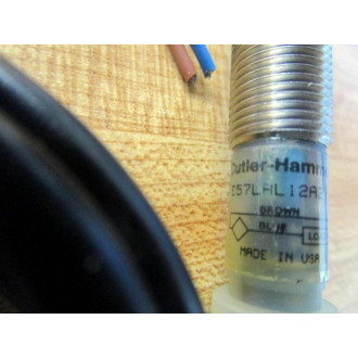 Cutler Hammer E57LAL12A2 Proximity Sensor - Used