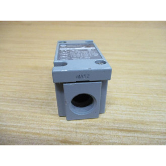 Allen Bradley 802T-HTP Limit Switch 802THTP Ser. H, WO Operating Head - Used