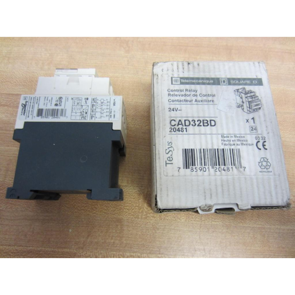 Telemecanique CAD-32BD Control Relay CAD32BD
