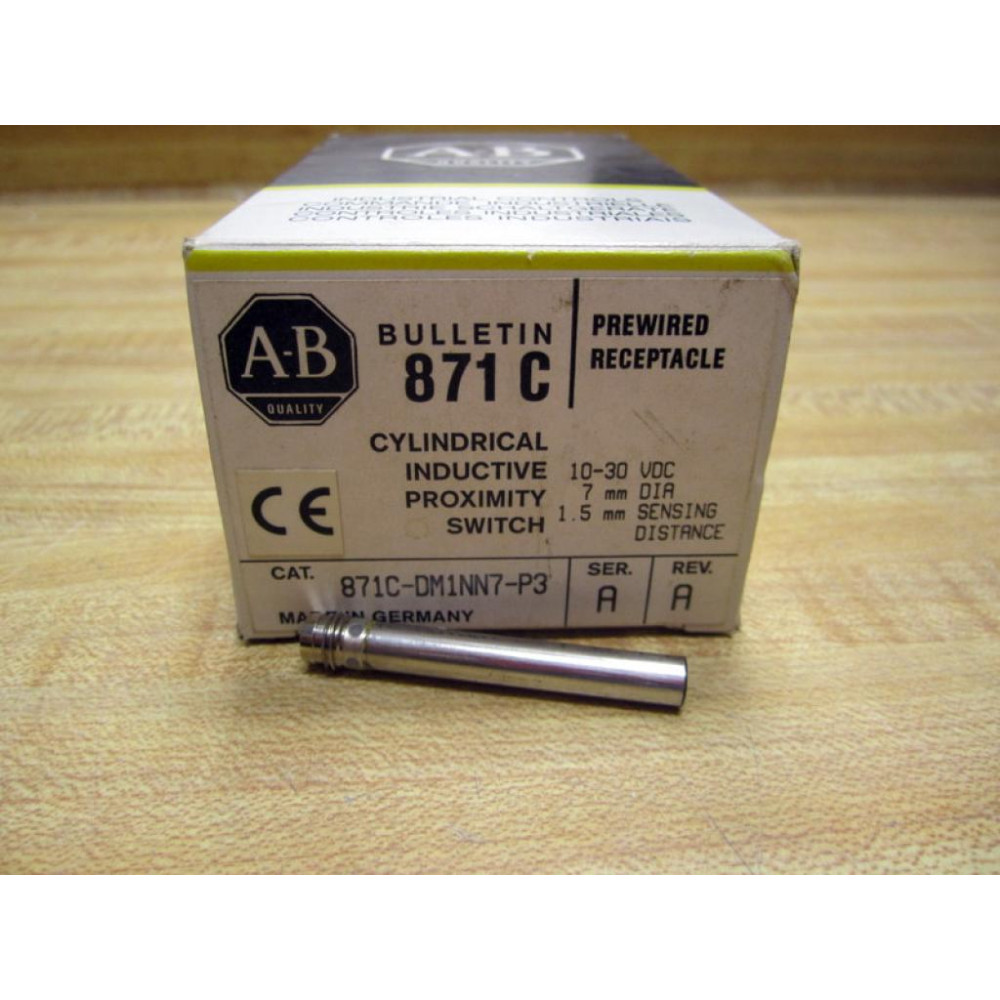 Allen Bradley 871C-DM1NN7-P3 871CDM1NN7P3 Proximity Switch Cylindrical Series A