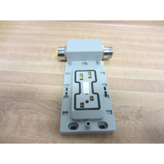 Allen Bradley 1792D-CB18 1792DCB18 Armorblock 18mm DNET 95738301 Ser. A REV. A01