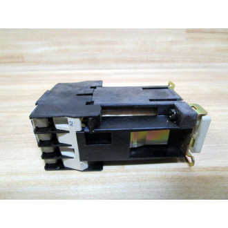 Telemecanique CA3-DN40BD Square D Control Relay Schneider - New No Box