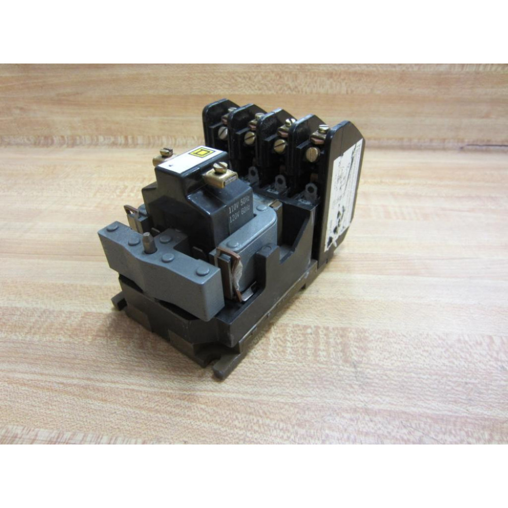 Square D 8501-HO-40 Control Relay 8501-H0-40 Series D - Used