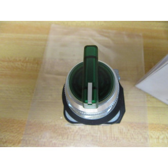 Allen Bradley 800T-16JG2KB7AX Green Selector Switch - New No Box