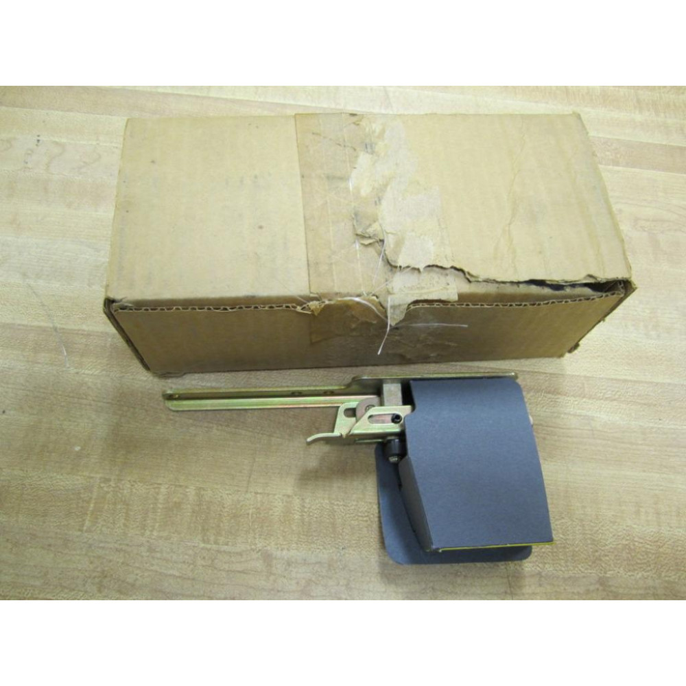 Square D 9999-R6 Electrical Interlock 9999R6 Ser B