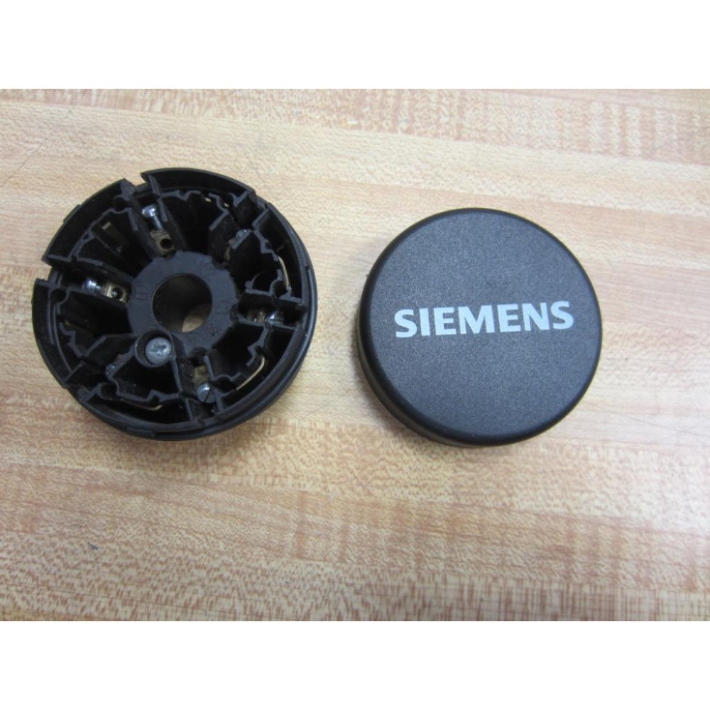 Siemens 8WD4-408-0AA Signaling Column Conn. 8WD44080AA - Used