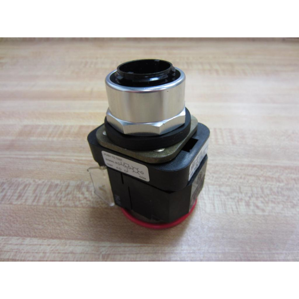 Allen Bradley 800T-PT16 Pushbutton 800TPT16 Without Lens or Bulb - New No Box