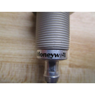 Honeywell 924AB3WL2P Proximity Switch - New No Box