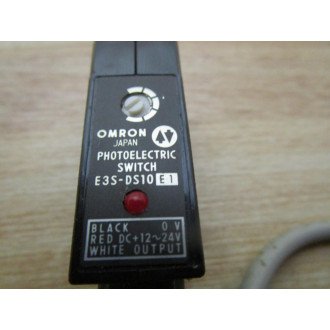 Omron E3S-DS10E1 Photoelectric Switch E3SDS10E1 - Used