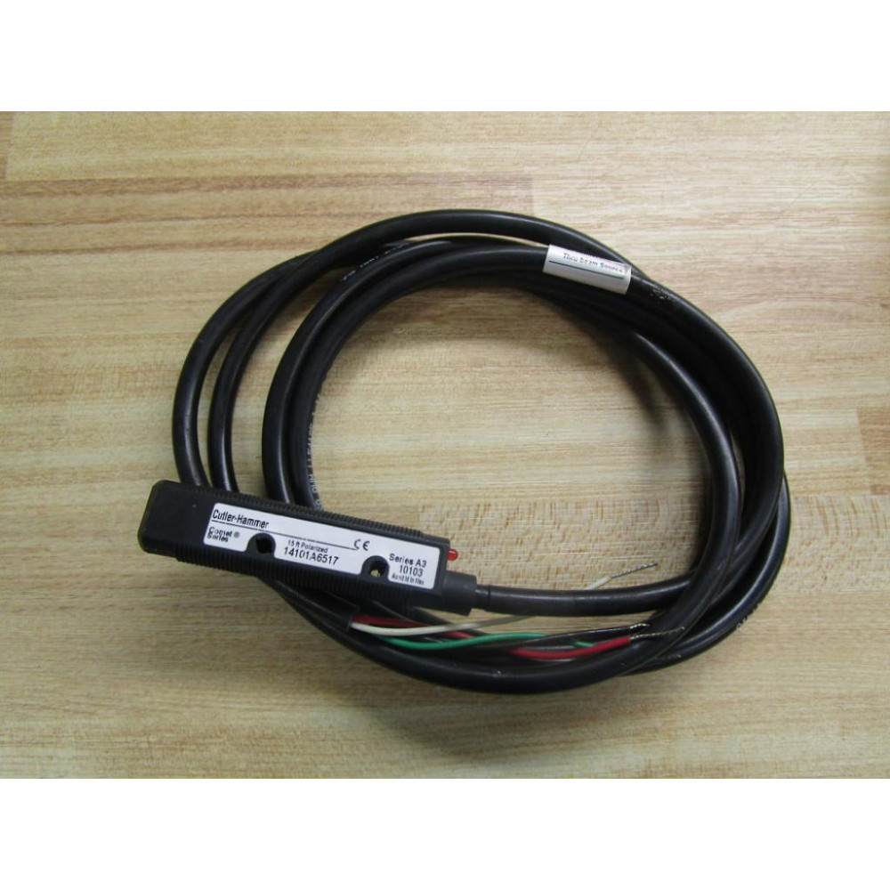 Cutler Hammer 14101A6517 Photoelectric Sensor - Used