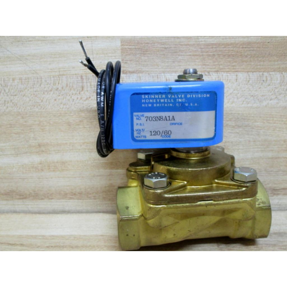 Skinner 703N8A1A Solenoid Valve - New No Box