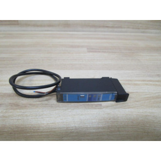 Banner D11EP6FPB Sensor 49238 D11EP6FPB - New No Box