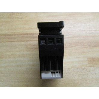 Siemens 3UA59 00-2B* Overload Relay Chipped Corner - Used