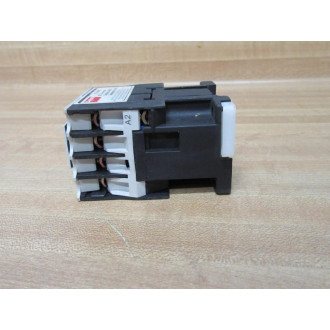 Dayton 2UXK3 Magnetic Contactor - Used