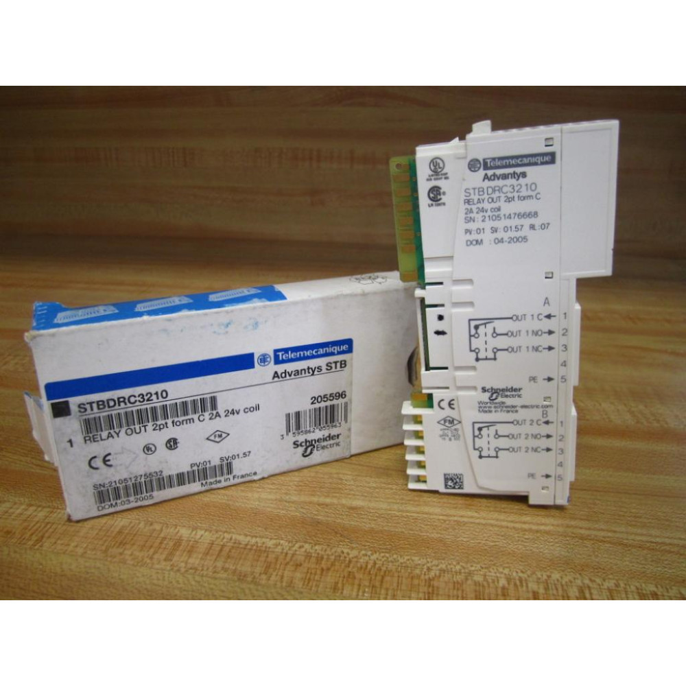 Schneider STBDRC3210 Telemecanique Output Module