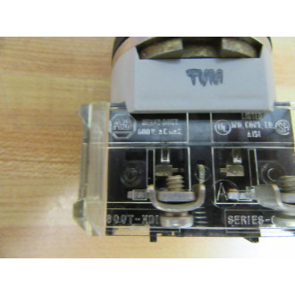 Allen Bradley 800T-H4803 Keyed Selector Switch - Used