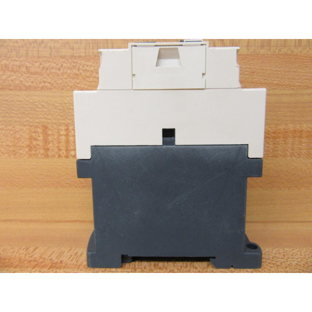 Schneider Electric CAD50BD Contactor - New No Box