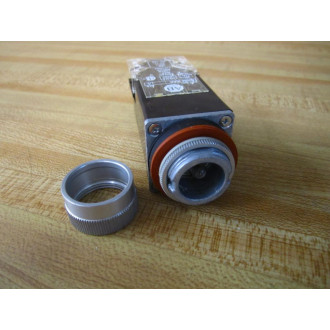 Allen Bradley 800MR-QB24S Push Button 800MRQB24S