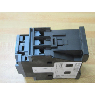 Siemens 3RT2026-1AK60-0UA0 Contactor 3RT20261AK600UA0 - Used