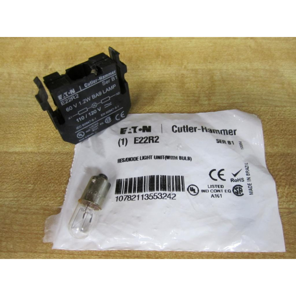 Cutler Hammer E22R2 Eaton Base Lamp 94751