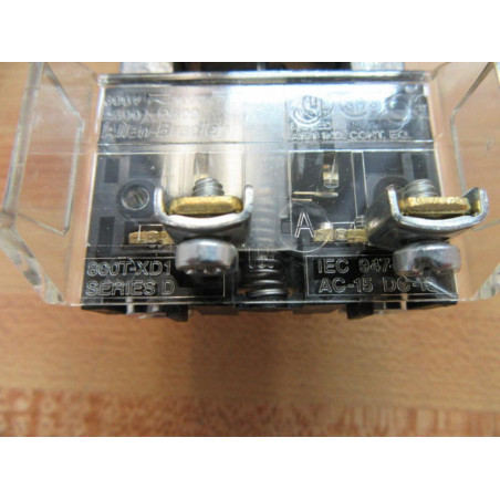 Allen Bradley 800H-AP2D1 Push Button 800H-AP2