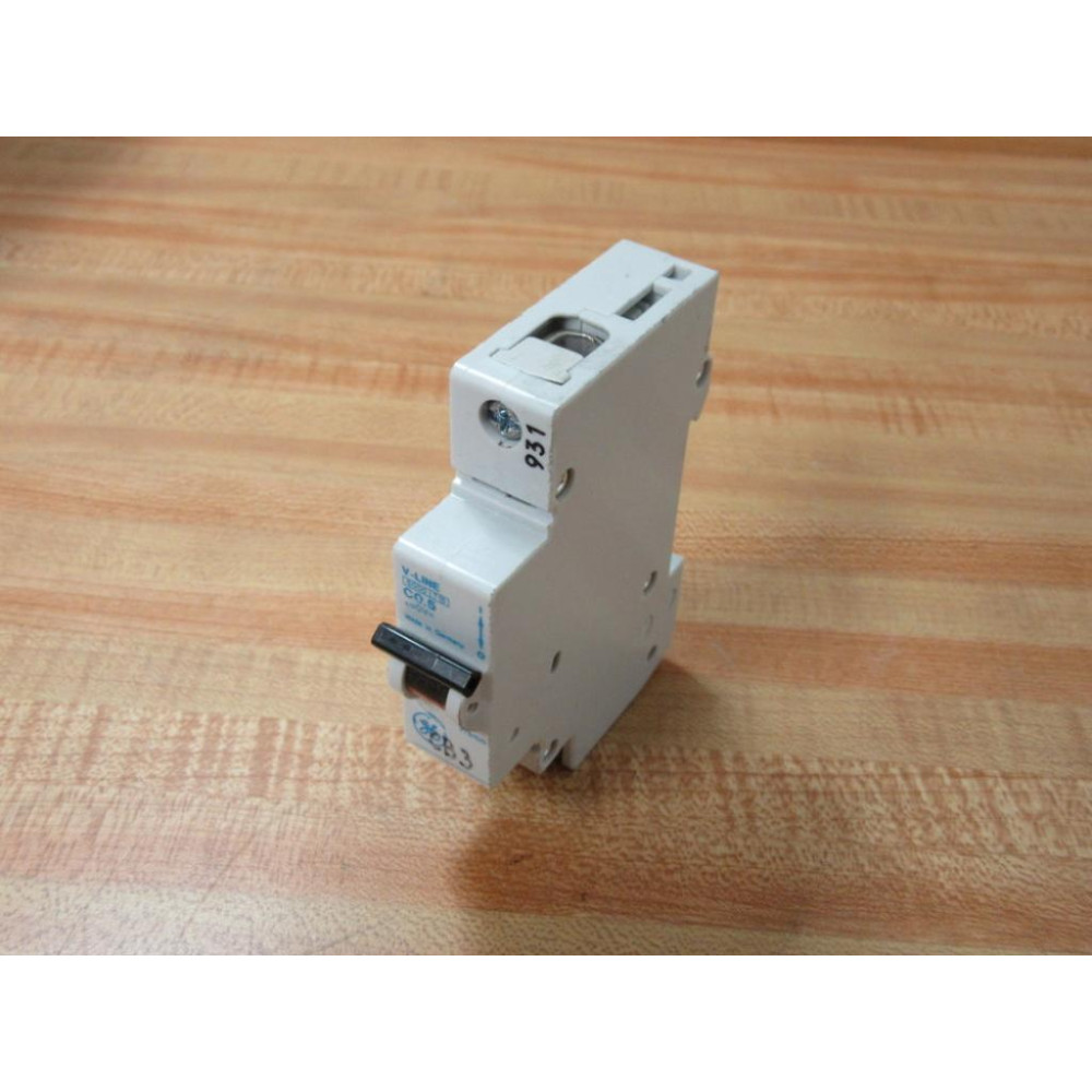 General Electric V76100 Circuit Breaker CO.5 - Used