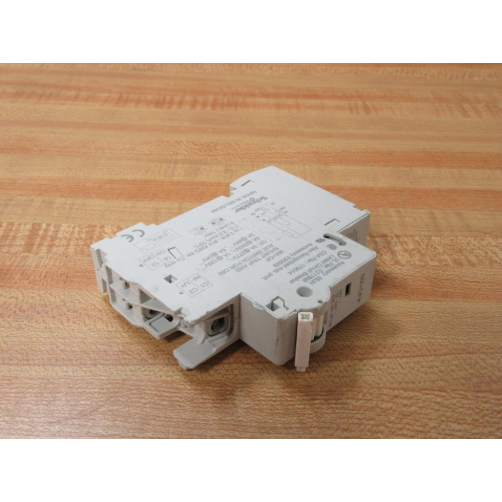 Schneider 27118 Circuit Breaker - Used