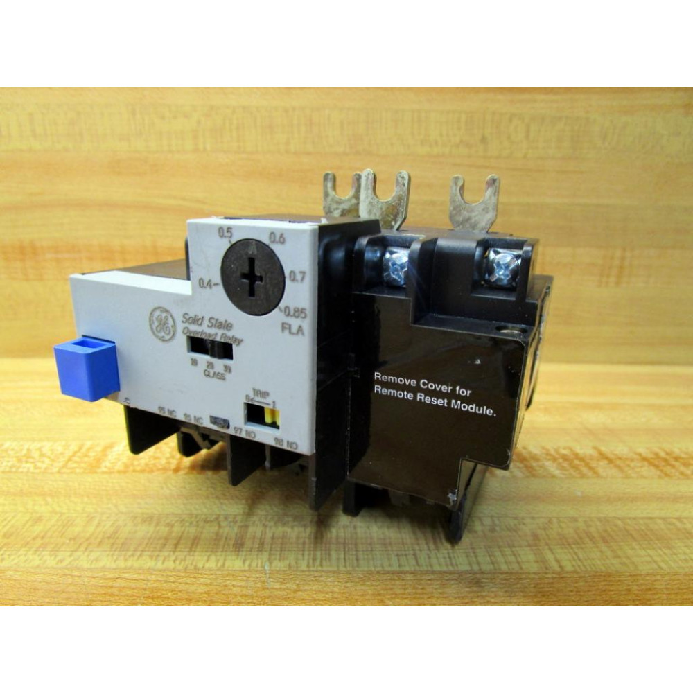 General Electric CR324CXCS Relay - Used
