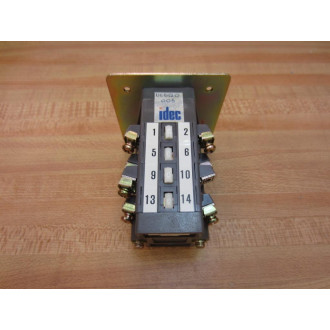 IDEC UCSQO-4123-YB Cam Switch UCSQO4123YB