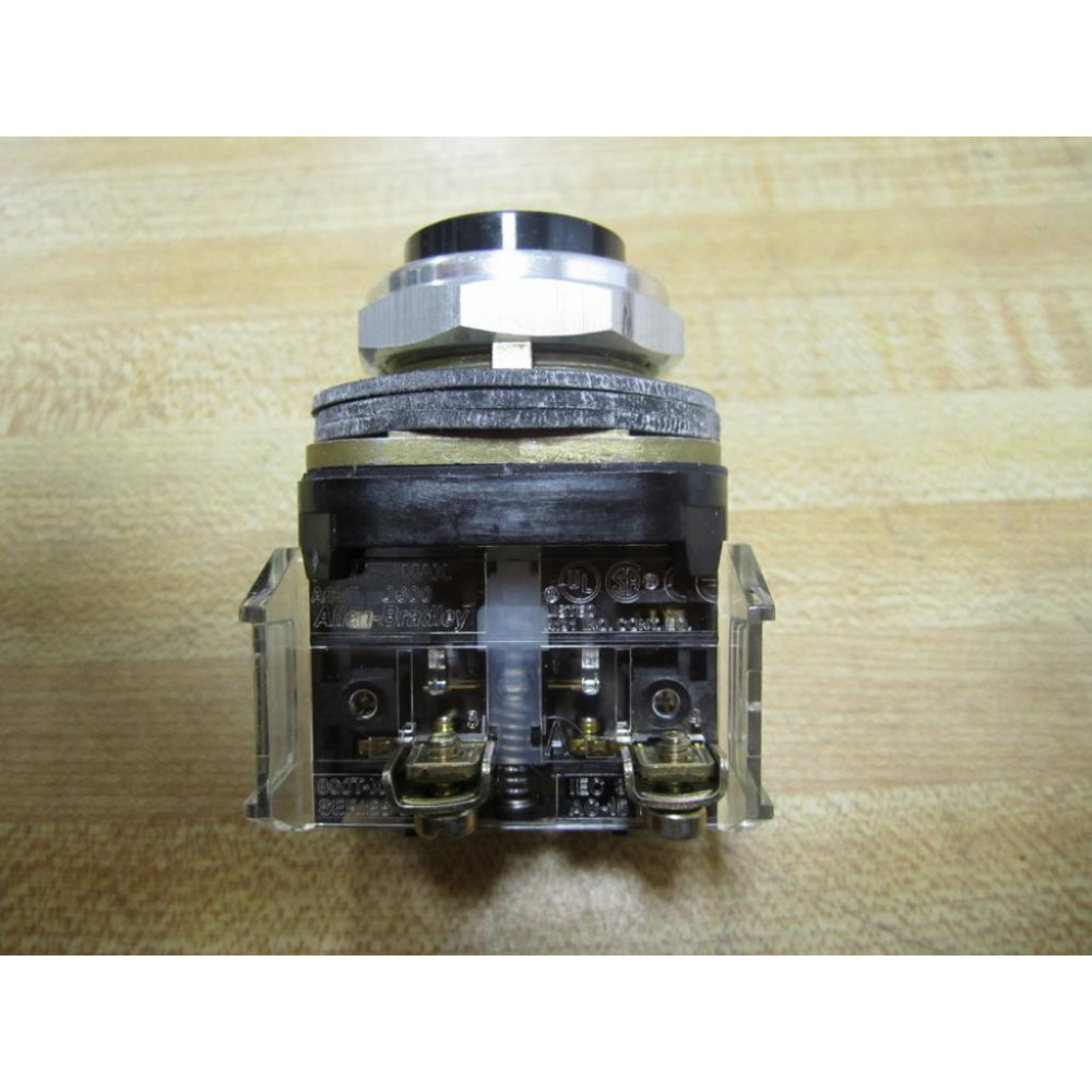 Allen Bradley 800T-B Pushbutton 800TB w800T-XD1 Black - Used