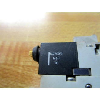 Festo VMPA2-M1H-E-PI Air Solenoid Valve 537956 - Used