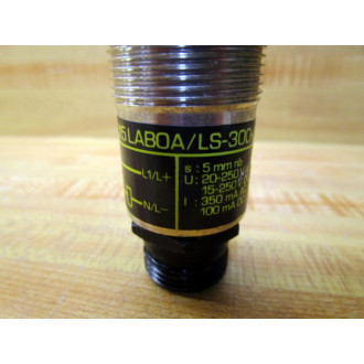 IFM Efector IIA2015LABOALA-300-L Proximity Switch IIA2015LABOALA300L - Used