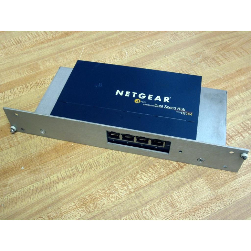 Net Gear DS104 Hub DS104NA 4 Port - Used