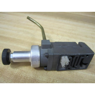 Numatics 081RS100J016Y00 Regulator WTube - New No Box