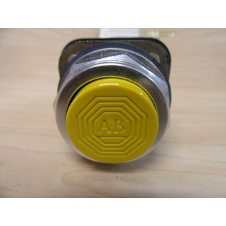 Allen Bradley 800T-B9A Momentary Pushbutton 800TB9A