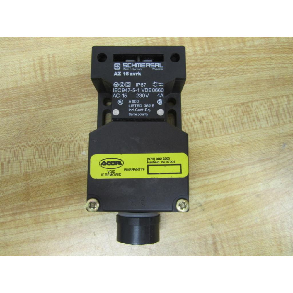 Schmersal AZ 16 ZVRK Safety Interlock Switch  AZ16ZVRK W Adapter - New No Box