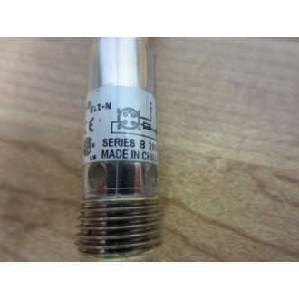 Cutler Hammer E57-08GU02-GDB Eaton Proximity Switch Series B - New No Box