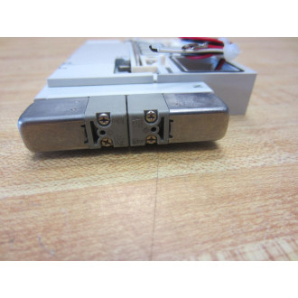 SMC VQ2501N-51 3 Position Valve - New No Box