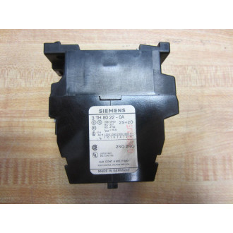 Siemens 3TH8022-0A Relay 3TH80220A 110120V - Used