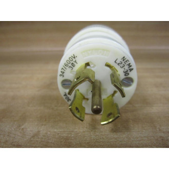 Bryant 72330NP Techspec Plug L2330 White - New No Box
