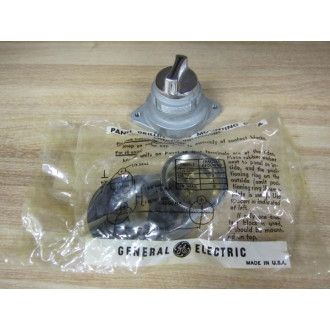 General Electric CR2940UB200B Selector Switch 3 Position - New No Box