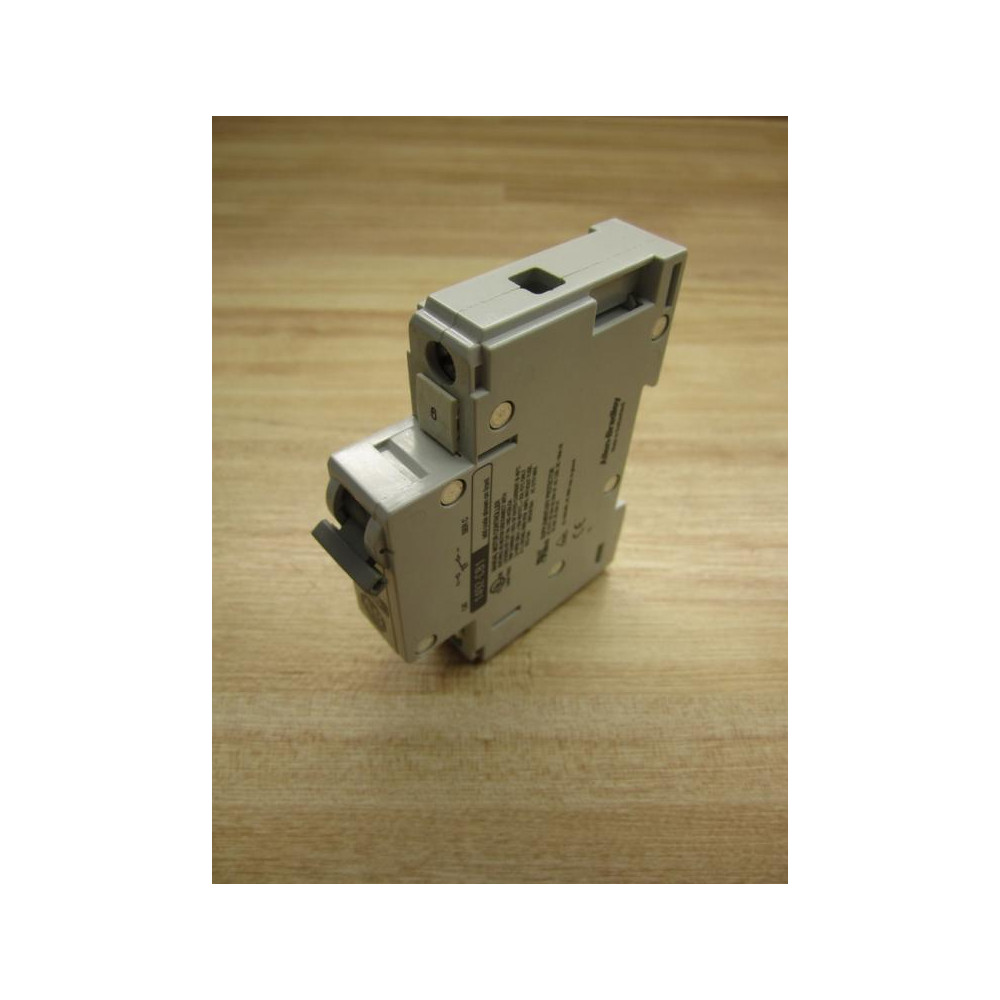 Allen Bradley 1492-CB1-H150 Circuit Breaker 1P 15A 1492CB1H150 Series C (Pack of 4) - Used