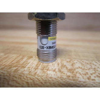 Omron E2E-X8MD2-M1G Sensor E2EX8MD2M1G - Used