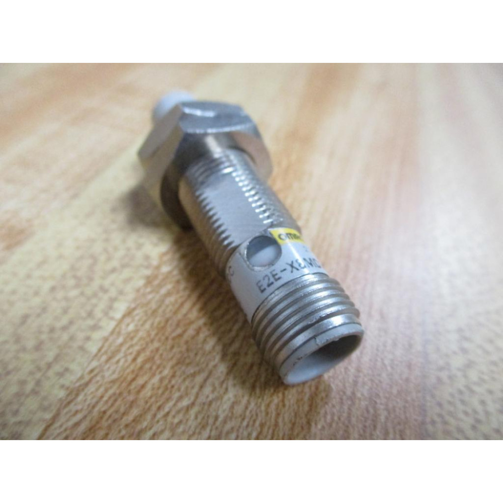 Omron E2E-X8MD2-M1G Sensor E2EX8MD2M1G - New No Box