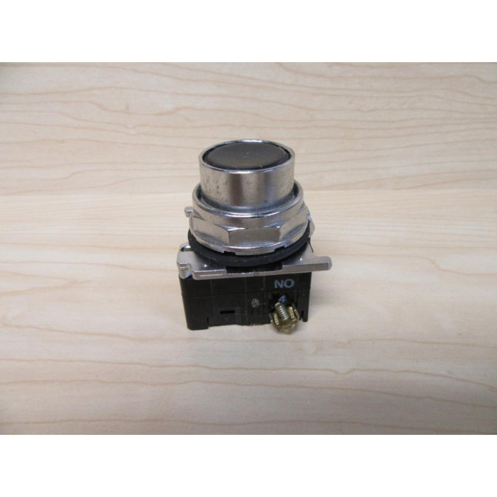 Cutler Hammer 10250T23B Eaton Push Button - Refurbished