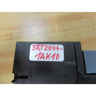 Siemens 3RT2044-1AK10 Contactor 3RT20441AK10 Missing Cover Cap - New No Box